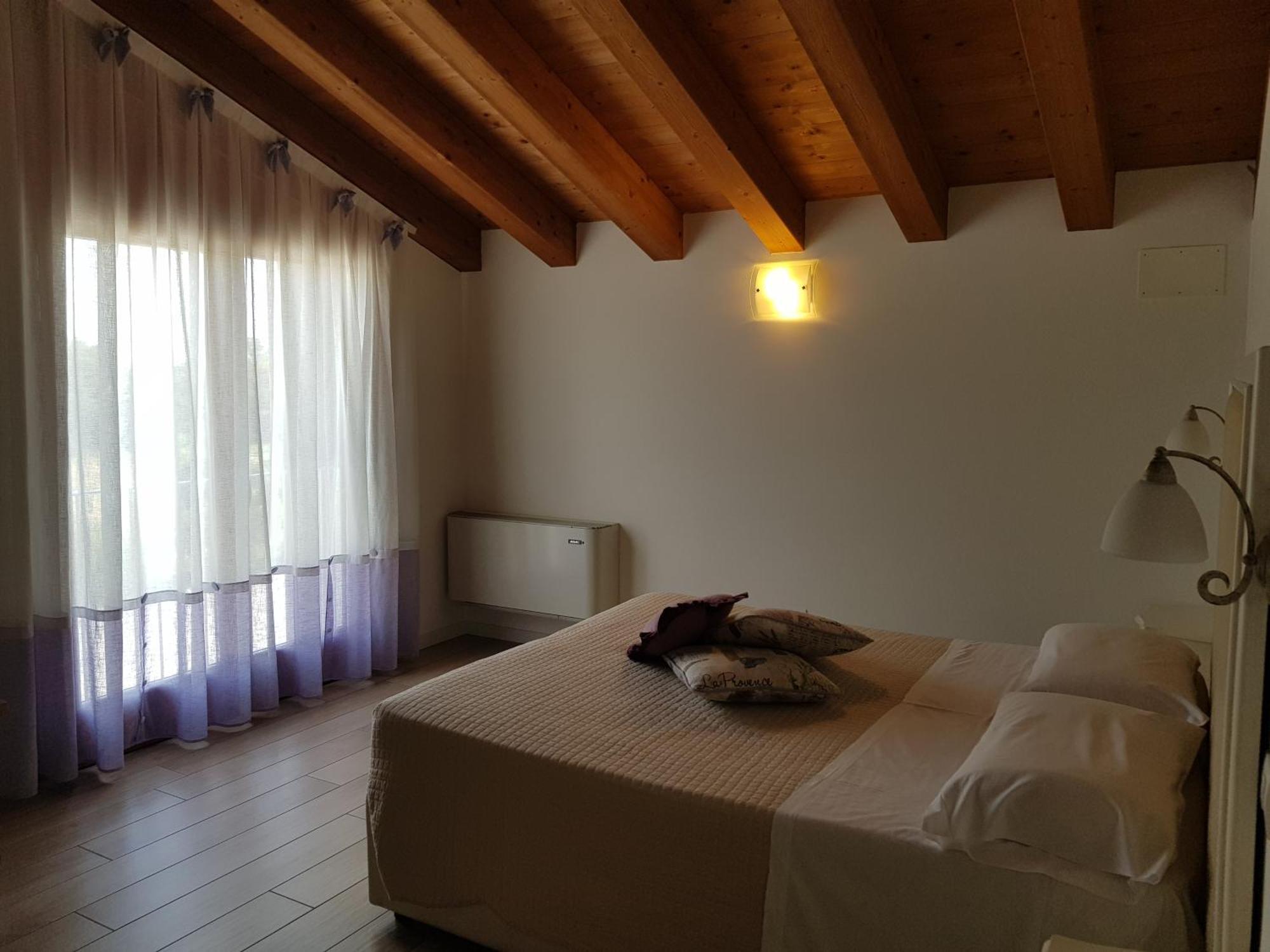 Agriturismo Casa Rossa Postioma Kültér fotó
